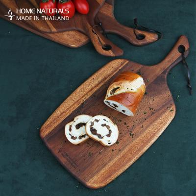 China Sustainable Shaped Wooden Cutting Board Oil With Brown Color With Leather Handle And A String Logo Stamp Food Contact for sale