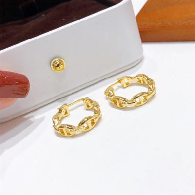 China 2022 fashionable high end pig nose statement earrings luxury jwellary women stud earrings for sale