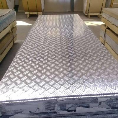 China 95 Reflectivity Hammer Pattern Embossed Aluminum Plate Sheet / Plate For Building Decoration for sale