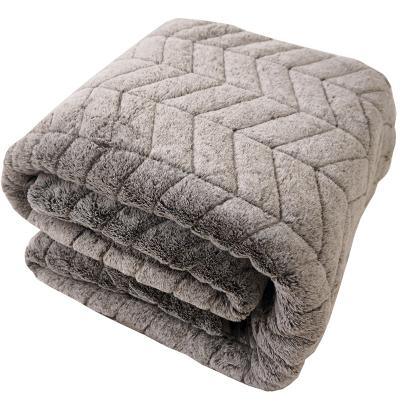 Cina Anti-Static Factory Best Price Warm Fuzzy Quilting Sofa Blanket Ash Fog Plush Luxury Rabbit Faux Fur Throw Blanket in vendita