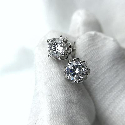 China China Factory Wholesale 925 CLASSIC Stud Earrings Simple Silver Moissanite Diamond Earring Zircon Popular Wedding Jewelry For Women for sale