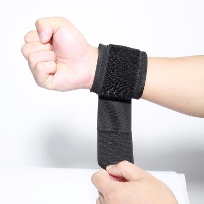 China Carpal Universal Breathable Adjustable Tunnel Gel Silicone Lifting Wrist Compression Weightlifting Elastic Wrist Wrap for sale