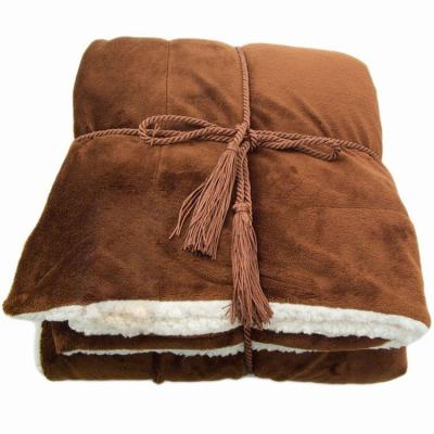 China Anti-pilling ready to ship thick 2 ply double layers faux fur velboa fleece with fringe robe polyester sherpa blanket for sale