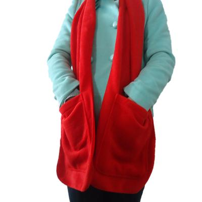 China exterior & Indoor Red Cheap Polyester Knit Fleece With Two Pockets Scarf for sale