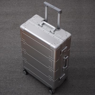 China Unisex Full Magnesium Metal Bottom Aluminum Fashion Travel Trolley Luggage Case Travel Loading With TSA Customs Code Lock Suitcase for sale