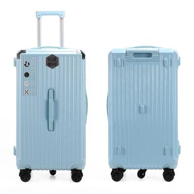 China Durable Lightweight Travel PC+ABS Anti Scratch Baggage Trunk Bottom Style Large Capacity PC Trolley Suitcase Set for sale