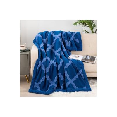 China Super Soft Folded Dyed Jacquard Solid Color Design 100 Polyester Plush Throw Blanket Geometric Baby Sofa Blanket for sale