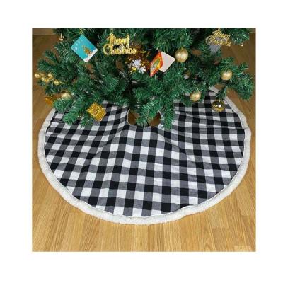 China OEM High Quality Custom Made Wholesale Popular Christmas Gift Large and Small Christmas Tree Skirt with Black and Red for sale