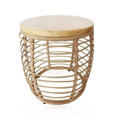 China Hot Selling Time PE Rattan Patio Side Table Resin Outdoor Wicker Heavy Duty Accent Table With New Design for sale