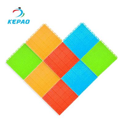 中国 PP Tiles Kepao Material Plastic Portable Interlocking Court PP Tiles Basketball Flooring Outdoor Elastic Pro 販売のため