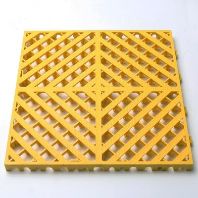 China Non-slip durable car wash station non-slip common plastic shop floor tile set car park parking lot anti-slip mat à venda