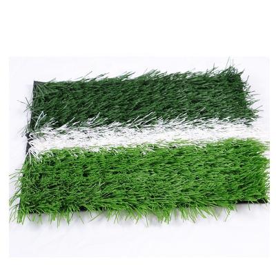 China Non Watering Football Field Modern Soft And Skin - Friendly Exterior Plants Artificial Green Grass Wall For Golf Course à venda