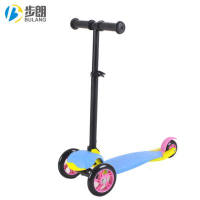 China Safe And Stable Amazon Yongkang New Quality Children's Scooters Standing Foot Scooter With Flash Three Wheel for sale