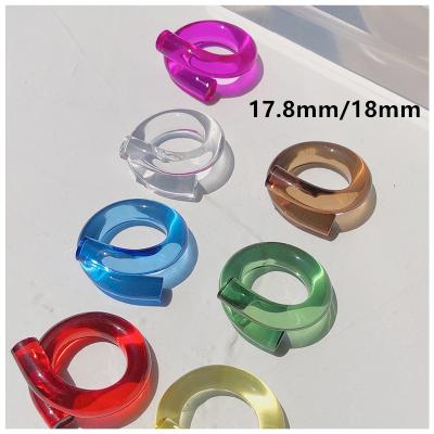 China CLASSIC Ring Wholesale Statement Jewelry Fashion Clear Resin Lucite Rings Clear Multiple Color Acrylic Knot Ring for sale