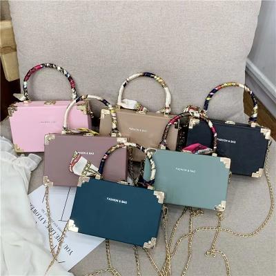 China 2021new Korea Fashion Style Box Handbags Women Shape Shoulder Cross - Lady Purse Women Designer Bags Body Bandana Handbag With Chain for sale