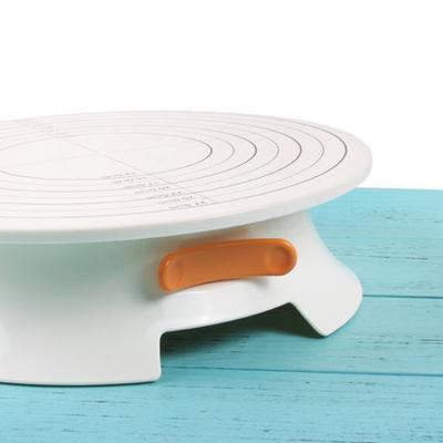 China Best Selling Disposable Plastic Products Round Cake Stand With Lock for sale