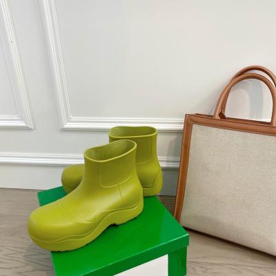 China Fashion Trend Coconut Shoes Sports Shoes Avocado Green Waterproof Ankle Boots For Men And Pairs Shoes With Tall Platform Ankle Boots for sale