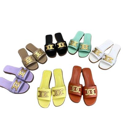 China Fashion trend LOGO High quality designer luxury shoes black flat slippers waterproof and non-slip casual beach shoes for sale