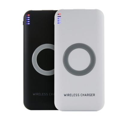 China PW02 High Quality Rechargeable 2 In 1 Qi Wireless Charger LED Indicator 8000mah Power Bank 8000MAh for sale