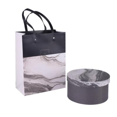 China High Quality Materials Fashion Paper Bag Recycled Cardboard Round Custom Gift Box With Lid for sale