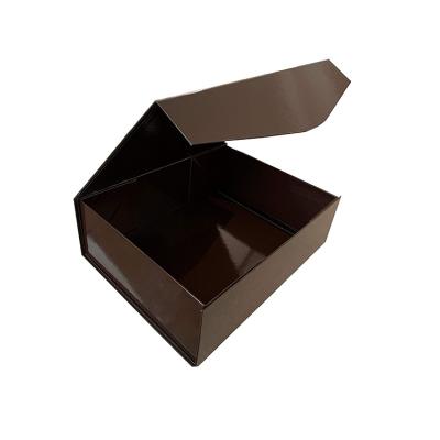 China Recycled Materials Cheap High Quality Logo Printed Brown Foldable Magnetic Kraft Paper Gift Boxes for sale