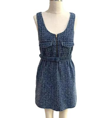 China Vestido de denim de tecido de malha texturizado para uma aparência moderna e elegante à venda