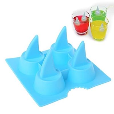 China DUMO Viable Silicone Cool Shark Fin Shape Ice Cube Tray Maker for Whiskey Wine Freeze Mold Ice Maker Mold Ice Cube Tray for sale