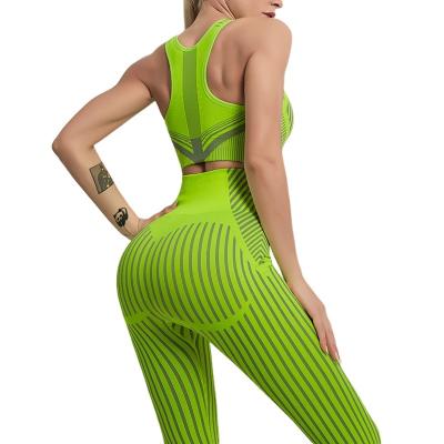 China Breathable Wholesale Ladies Workout Clothing Stripe 2 Piece Set Women Sports Bra And Leggings Gym Clothing Yoga Gym Sport Wear for sale