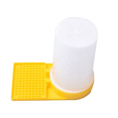 China Benefitbee Beekeeping Plastic Drinking Kits Hive Bowl Bee Keeping Feeder From Beekeeping for sale