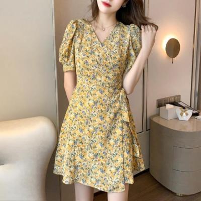 China 2021 summer anti-static women's V-neck bubble sleeve holiday dress Korean version waist lace-up skirt for sale