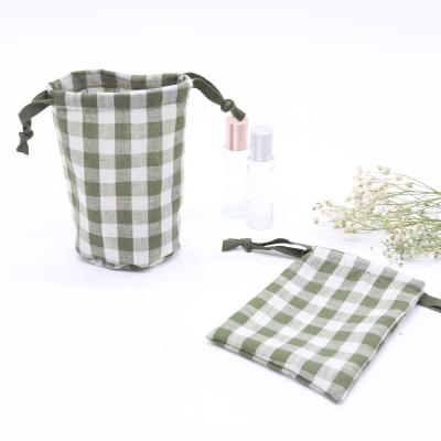 China Wholesale Gift Canvas Skin Care Pouch Perfume Dust Makeup Cotton Muslin Cotton Muslin Packaging Bag Drawstring Style Safety Lattice for sale