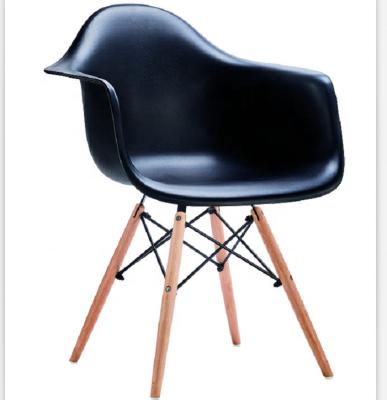 China High quality nordic modern casual simple modern chair free sample plastic cafe chairs in china for sale