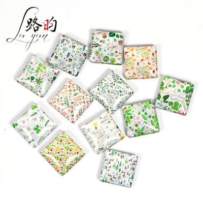 China Shape Square Cultural And Creative Square Crystal Glass Fridge Magnets 45mm Souvenir Gift Door Fridge Magnet Wholesale Leaves for sale