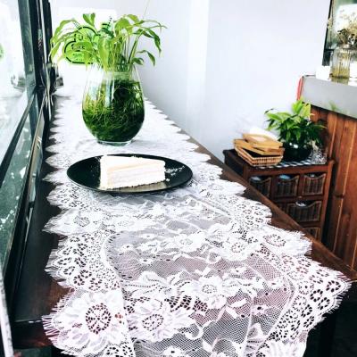 China 36*300cm White Home Lace Table Runner For Wedding Decoration for sale