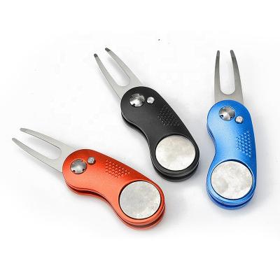 China Popular Factory Golf Divot Tool Ball Marker Golf Accessory New Logo Bulk Golf Divot Tools Custom Made For Club Gifts With Cheap Price for sale