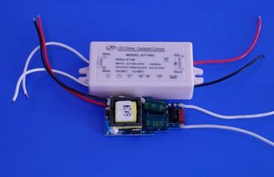 China Waterproof Constant Current LED Power Supply For 12W Spot Light à venda