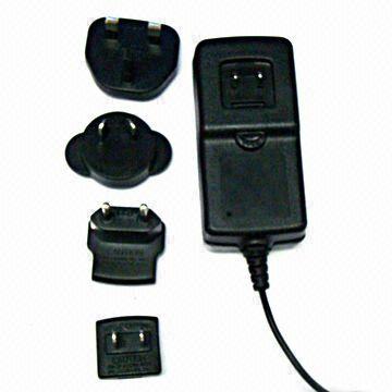 China 3V 24V 0.05A 5A Switching Adapter With Interchangeable Plugs Universal USB Power Adapter for sale