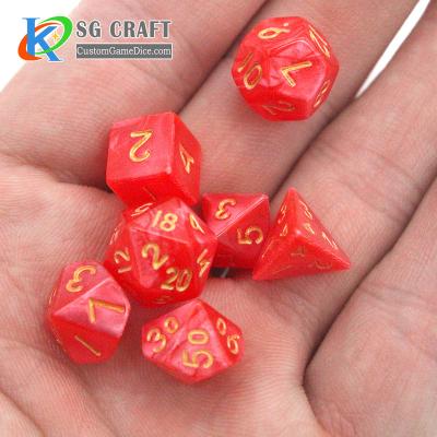 China DND Games With Mini Dice RPG / DND Red White Role Playing Game Dice Set , 7pcs Custom Acrylic Dice Set D4-D20 No MOQ for sale