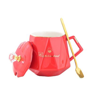 China New Type of Viable Selling Diamond Couple Coffee Ceramic Mug Creative Well with Lid for sale