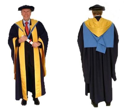 China High Quality Customized Matte Toga Hats And Bachelor Graduation Gowns For Bachelor for sale