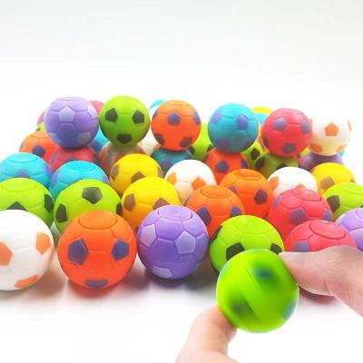 China Wholesale Worry Relife Low Price Mini Hand Sensory Fidget Spinner Soccer Ball Football Toys for sale