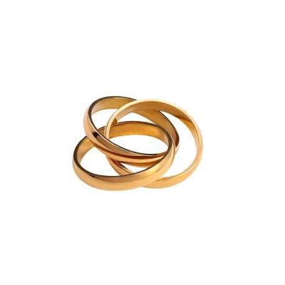 China CLASSIC Women's Stainless Steel Ring Jewelry Golden Classic Rings Couples Ring Set for sale