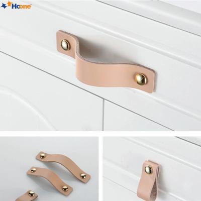 China Modern Tacker Handle Wardrobe Drawer Pulls Hardware Cabinet Kitchen Handle Black Door Knobs and Handles for Furniture for sale