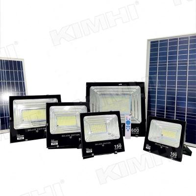 China Residential KIMHI Street Light Floodlight 25W 40W 60W 100W 200W 300W 500W 800W Ip65 Outdoor Waterproof Smart Led Solar Flood Light for sale