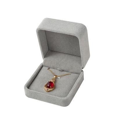 China Premium Velvet Long Chain Pendant High Performance Necklace Jewelry Gift Inner Presentation Box Jewelry Packaging for sale