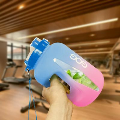 China New On Time Nice2 Liter Gym Sustainable Motivational Water Bottle For Leakproof Large Half Gallon Water Jug for sale