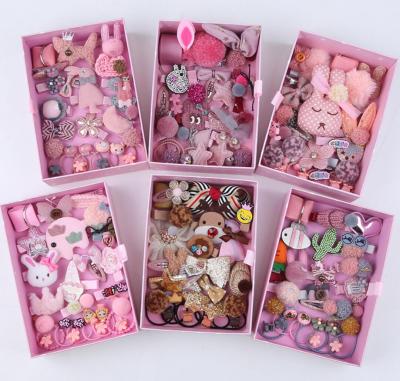 China Cute factory wholesale new 24 piece children's hair accessories gift box girl set Korean hairpin elastic bands for sale