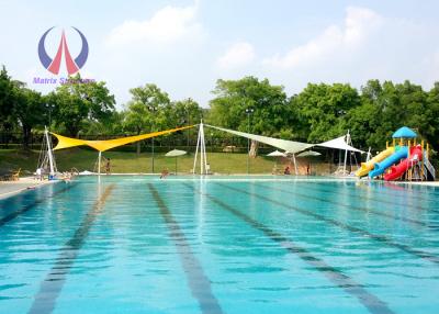 Chine Les structures de haute résistance de membrane de câble, tissu de PVDF navigue des structures d'ombre de piscine à vendre