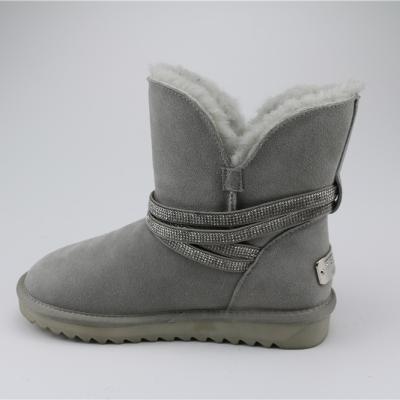 China Fashion Trend 5854 Sheepskin Wool EVA Insole Winter Outdoor Snow Boots For Women for sale