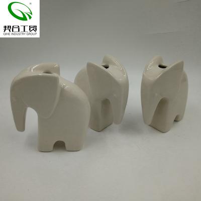 China 3D Design India Garden Decorative Animal Ceramic Pieces Home Decoration Elephant Figurine White Ceramic Statue for sale